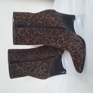 Stuart Weitzman Leopard Print Leather Wedge Booties 9M